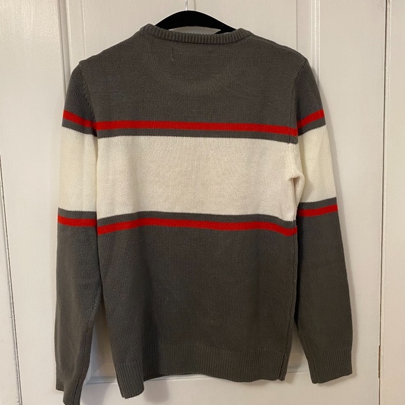 Mickey Mouse Knit - Picture 4 of 4